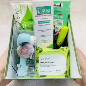 پک سبز آرایشی بهداشتی روز دختر
